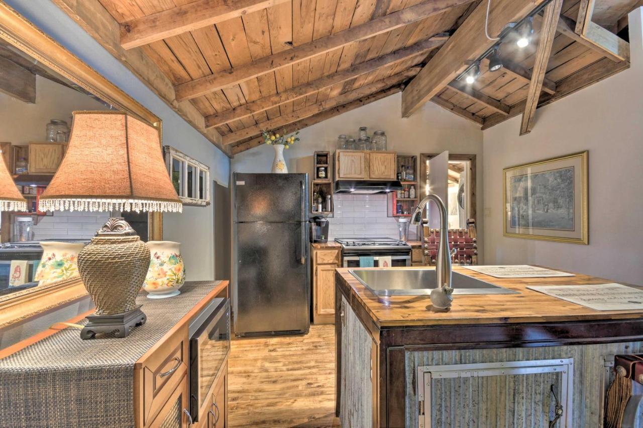 Rustic Chic Home About 1 Mi To Dtwn Hot Springs! Eksteriør bilde